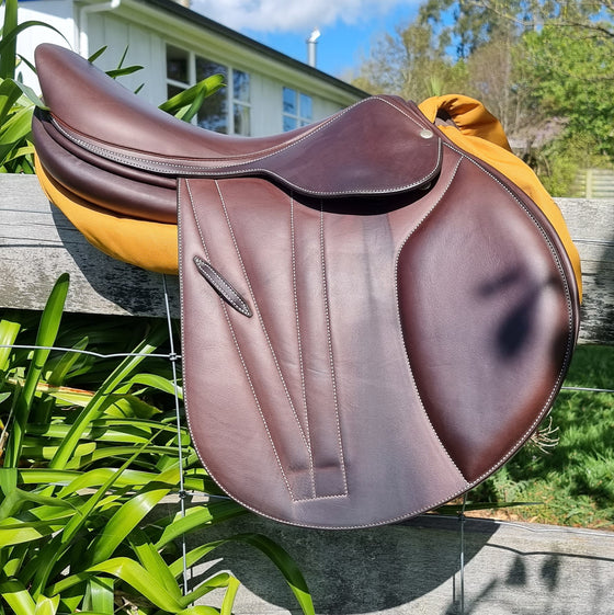 Second Hand 17.5" Butet Jumping Saddle