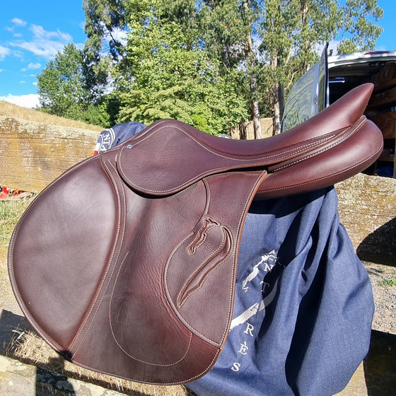 Antares Connexion Jumping Saddle (Ex Demo)