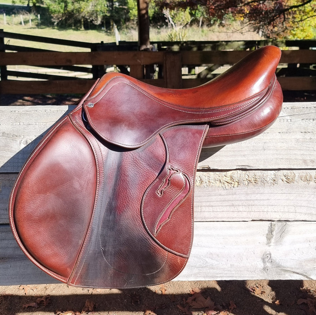 Antares Connexion Jumping Saddle